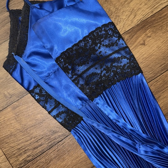 Betsey Johnson New York Size 4 Vintage Accordion Pleats Cobalt Blue Dress Y2K - Picture 17 of 17